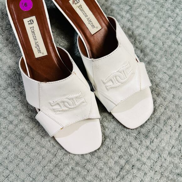 Vintage 90s Etienne Aigner White Peep Toe Leather Kitten Heel Sandal 9.5 - Picture 2 of 5